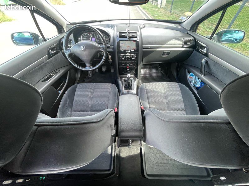Peugeot 407 (image 2)