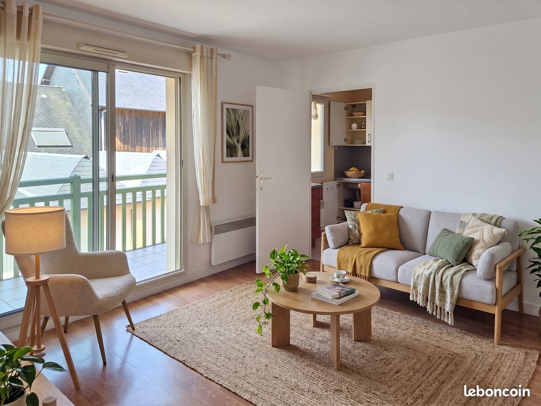 Appartement 3 pièces 66 m² · à Pont-l'Évêque · 65,8 m² · 945 €/mois
