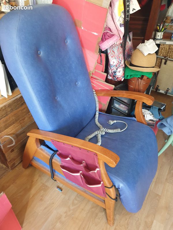 Fauteuil médicalisé avec télécommande (image 1)