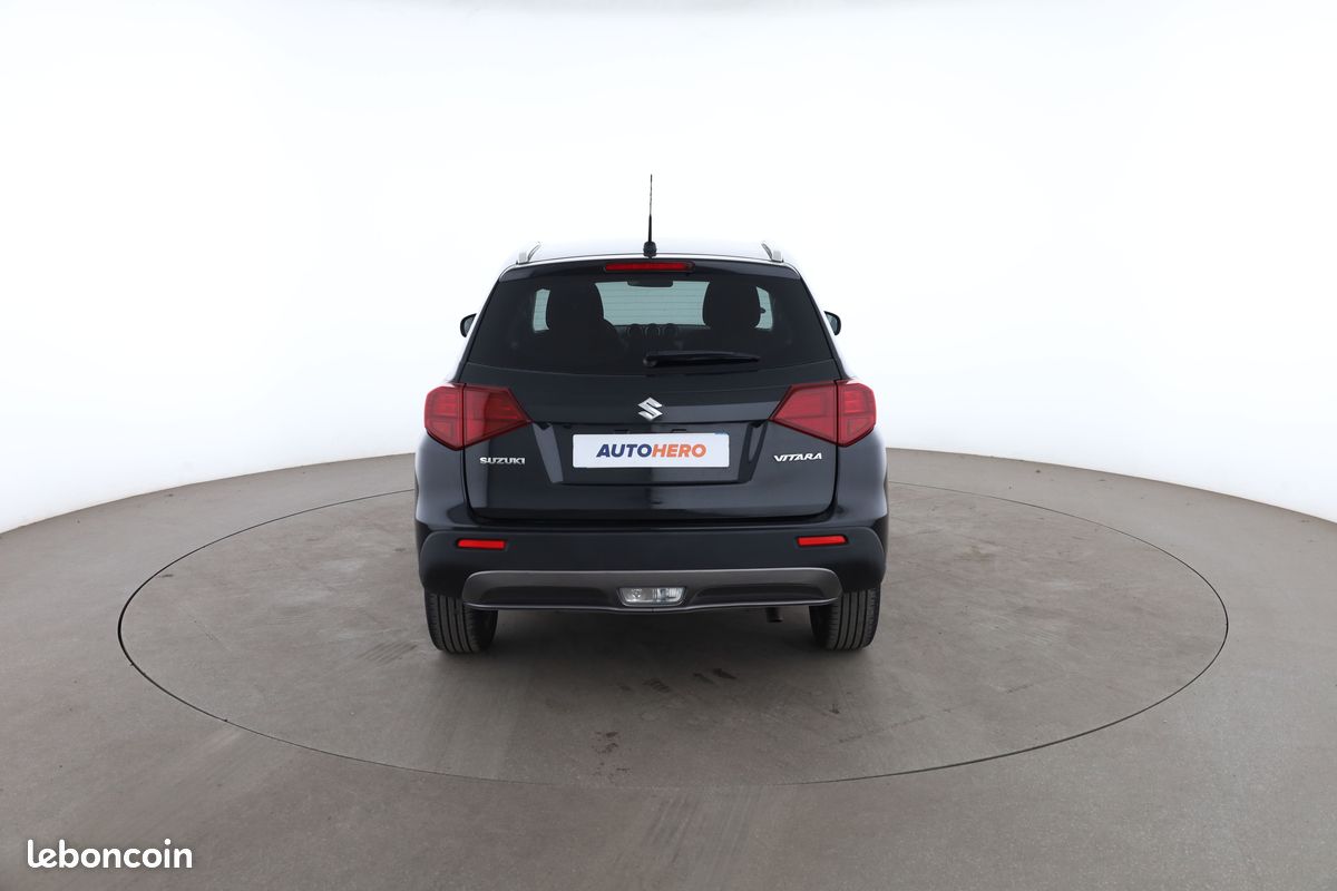 Suzuki Vitara 1.0 BoosterJet Privilege 111 ch (image 12)