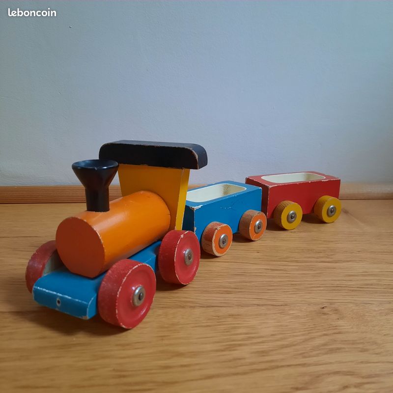 Jouet Train en bois ancien (image 16)