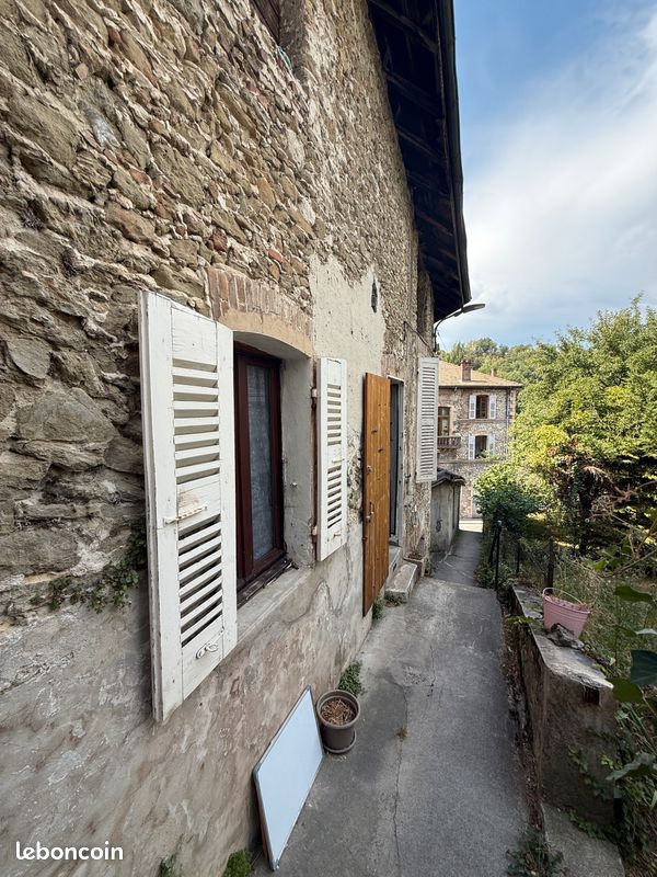 Appartement 5 pièces 128 m² · à Pont-en-Royans · 128 m² · 159 000 €