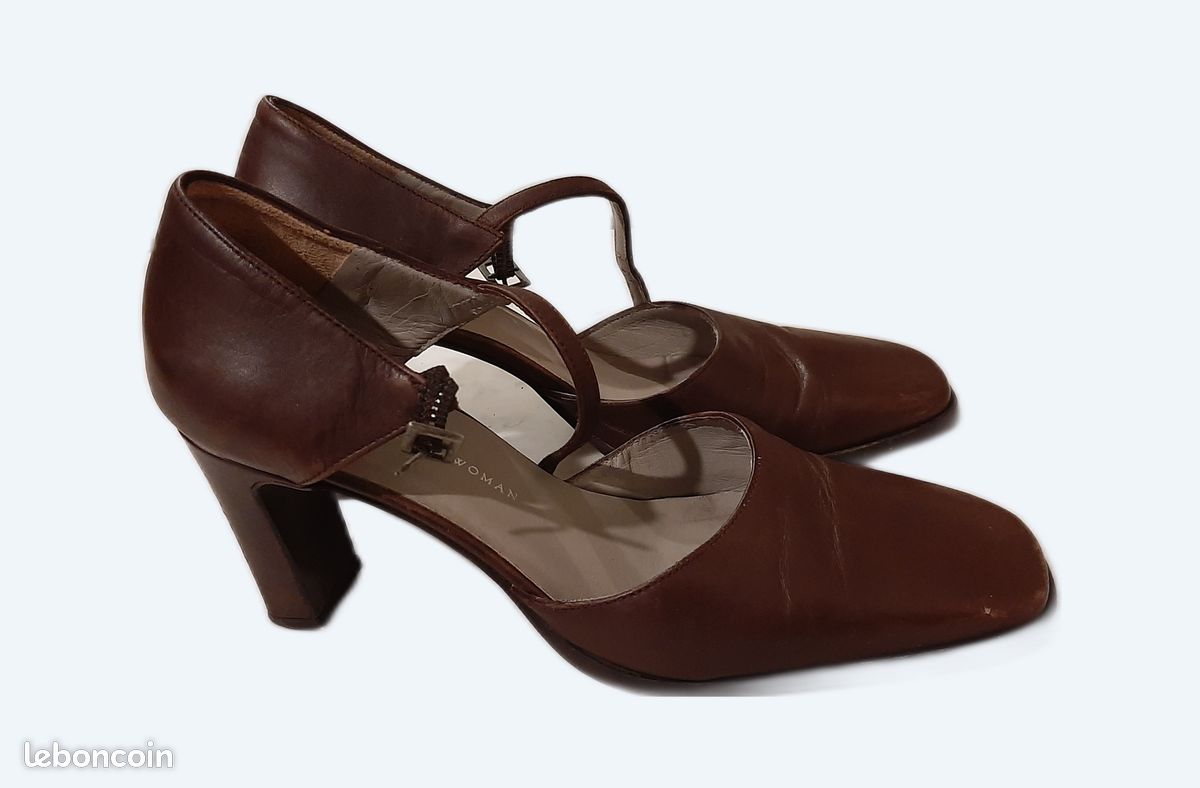 Escarpins Zara à Brides Noirs - Taille 38, Talon Aiguille Très Haut, Occasion Très Bon état