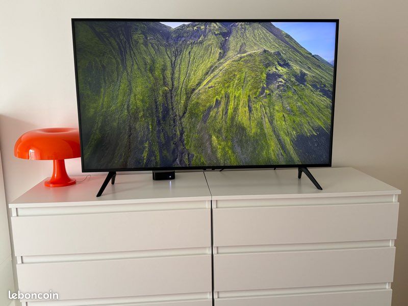 TV / Télé Samsung 43 pouces Très bon état (image 1)
