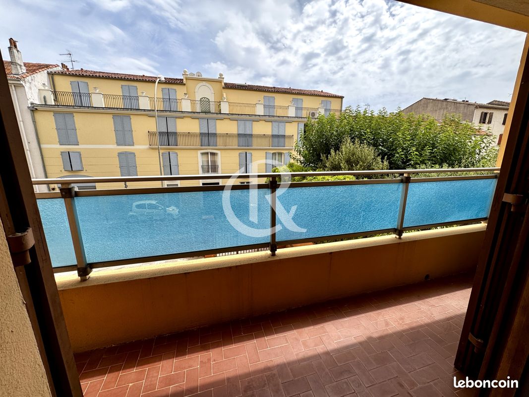 Appartement 3 pièces 67 m² · à Hyères · 67 m² · 249 100 €