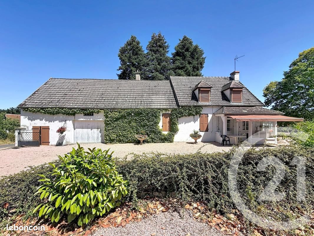 Maison 4 pièces 97 m² · à Saint-Pourçain-sur-Sioule · 97 m² · 200 000 €