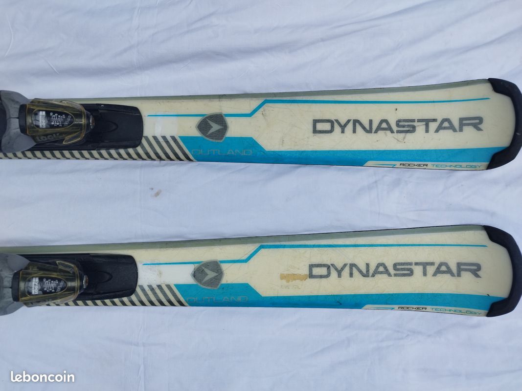 ski adulte occasion DYNASTAR OUTLAND taille : 176 cm = 1 mètre 76 + fixations