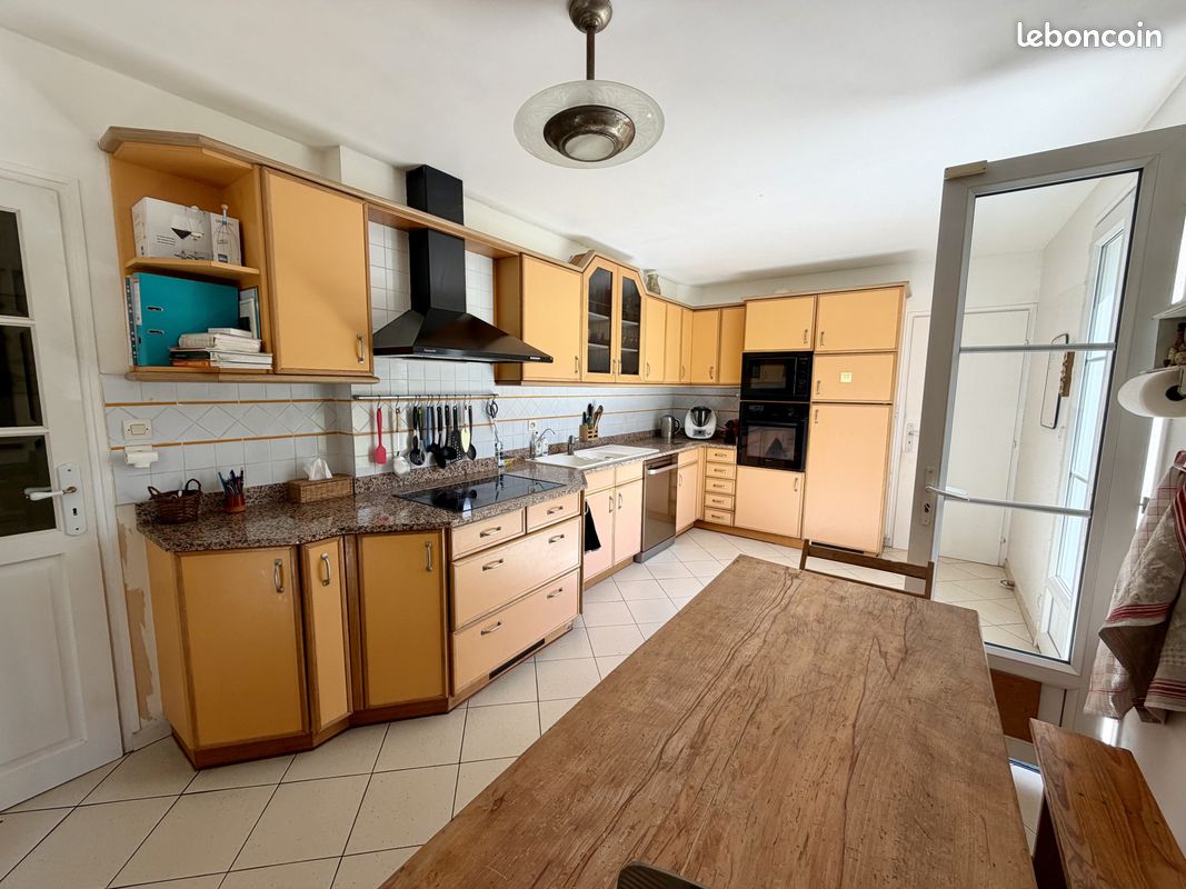 Propriété 9 pièces 190 m² (image 5)