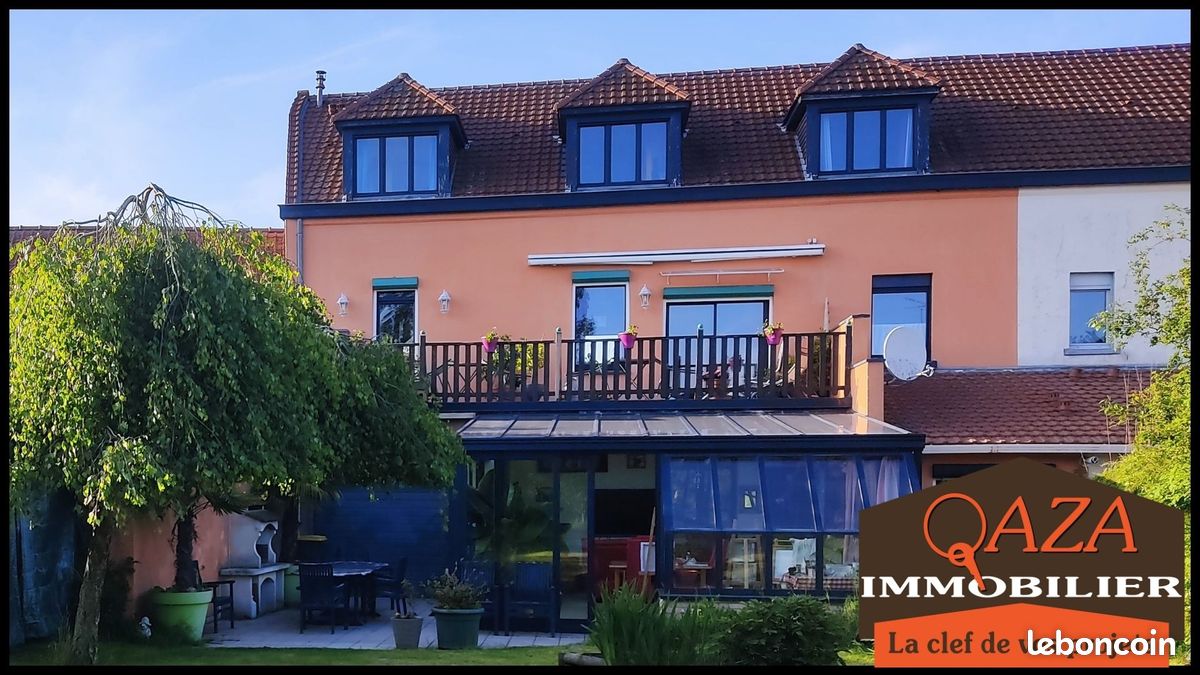 Maison 10 pièces 235 m² · à Baisieux · 235 m² · 578 000 €