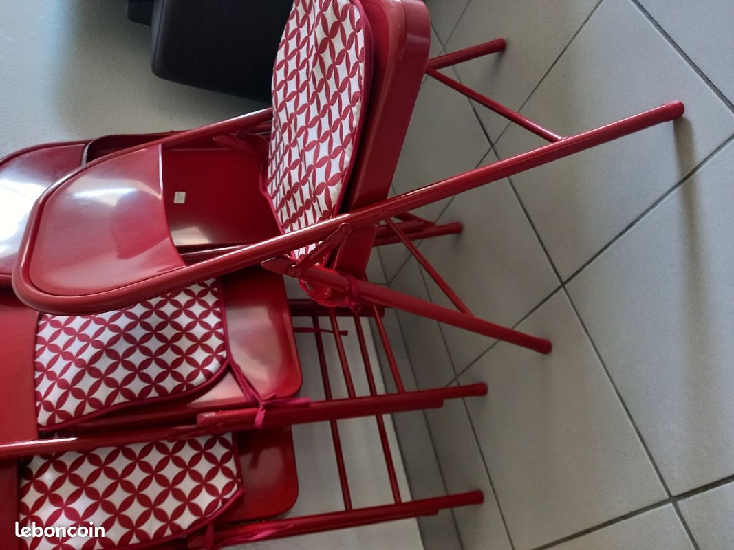 Chaises (image 1)