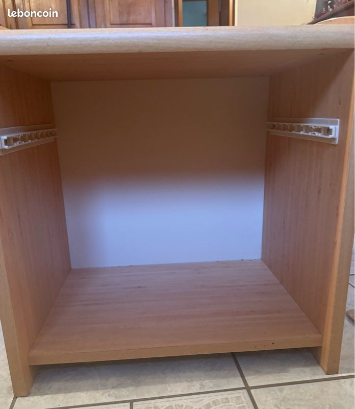 Table de nuit (image 2)