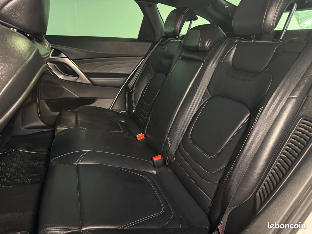 DS DS5 Hybrid 4x4 ETG6 So Chic (image 19)