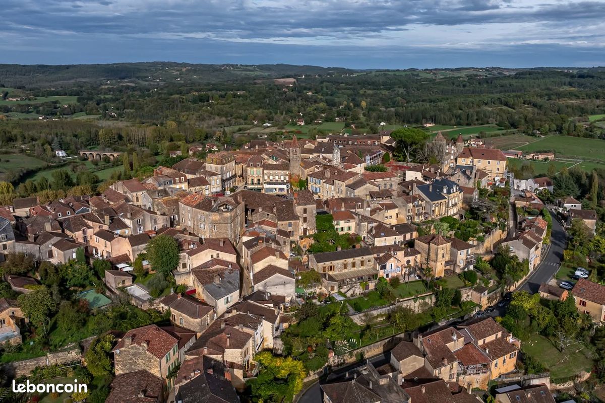 Maison 6 pièces 146 m² · à Pays de Belvès · 146 m² · 195 000 €