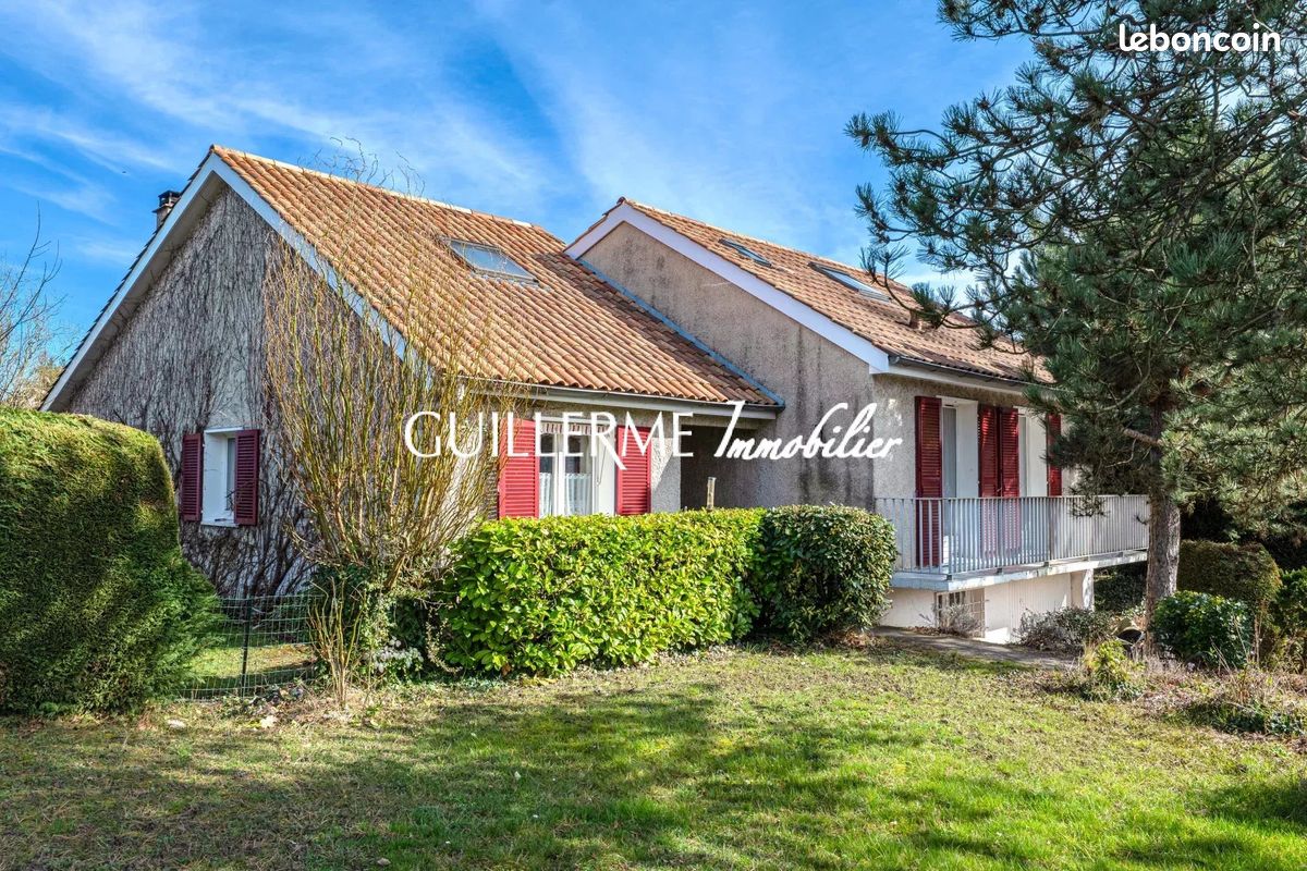 Maison 8 pièces 171 m² · à La Tour-de-Salvagny · 171 m² · 609 000 €
