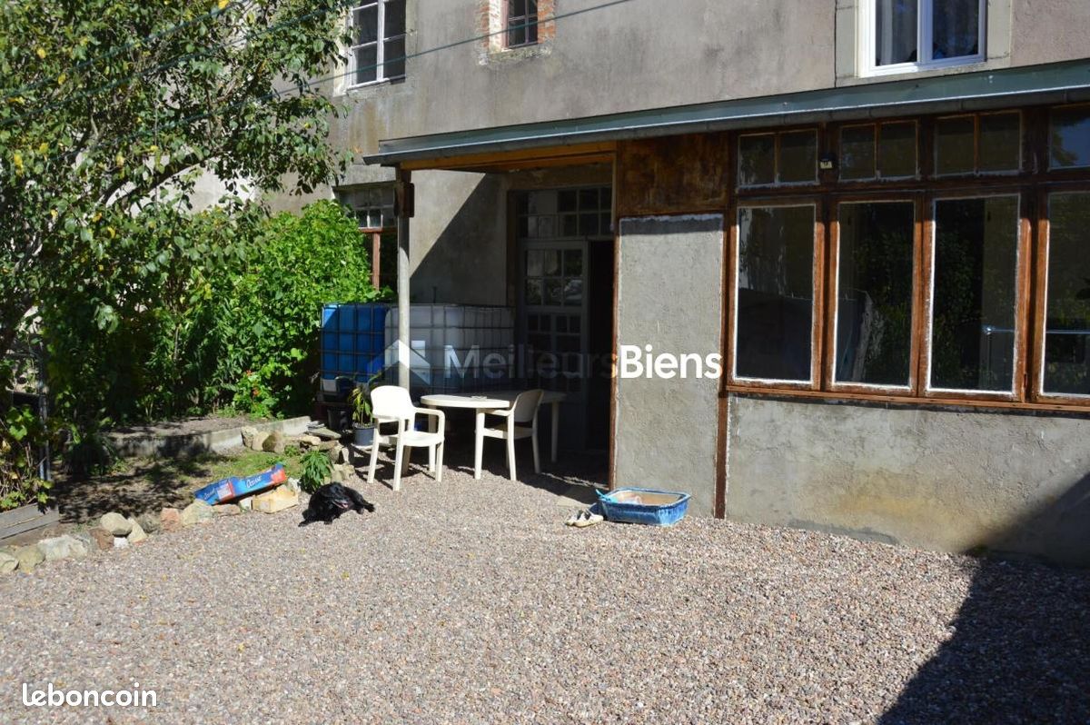 Maison 5 pièces 142 m² · à Bourbonne-les-Bains · 142 m² · 91 000 €