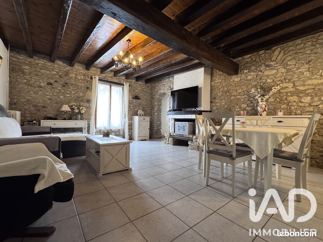 Maison 4 pièces 101 m² · à Ouzouer-le-Doyen · 101 m² · 107 000 €