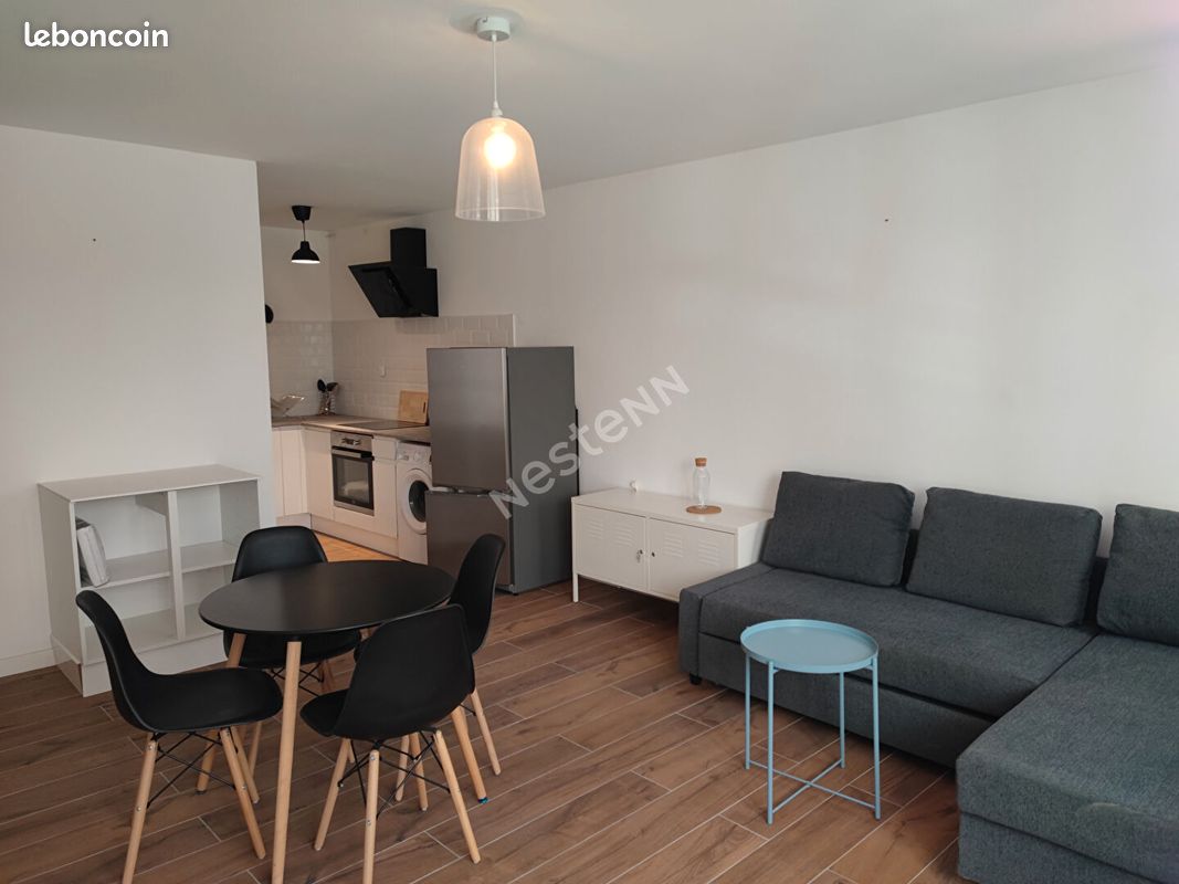 Appartement 1 pièce 35 m² · à Toulon · 35 m² · 605 €