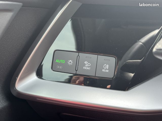 Audi A3 sportback 35 TFSI Mild Hybrid 150 S tronic 7 Design Luxe (image 13)