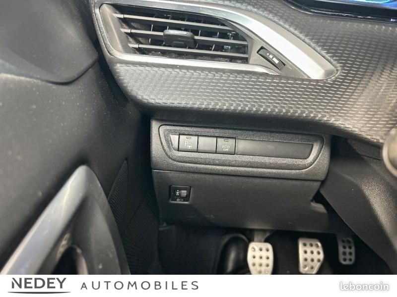Peugeot 2008 1.2 PureTech 110ch E6.c Allure S&S 5cv (image 20)