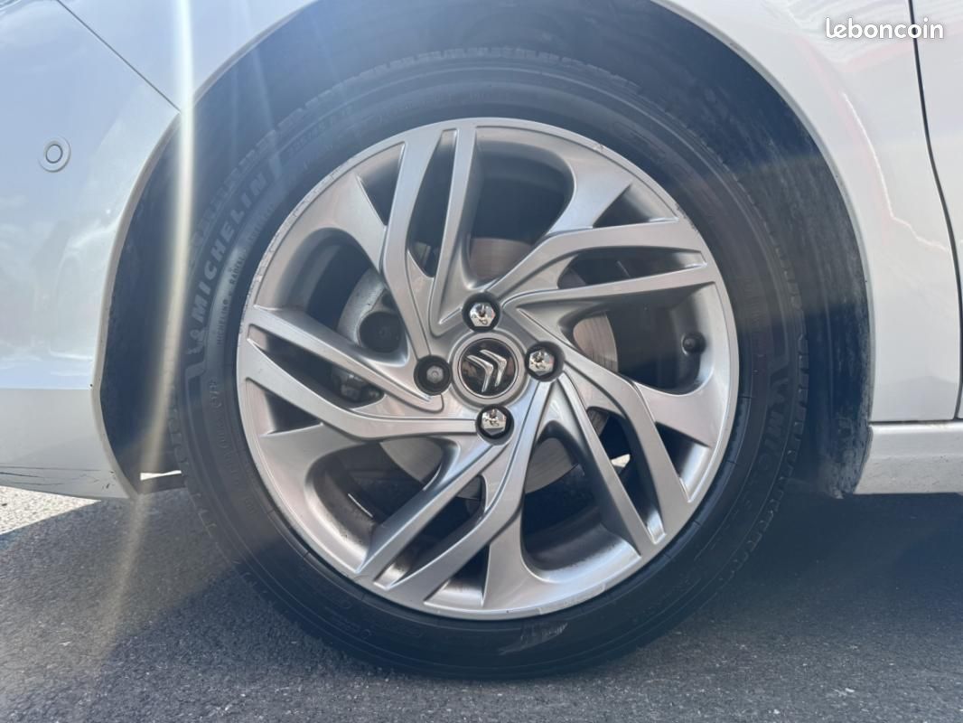 Citroën C4 e-HDi 115 Exclusive + ETG6 (image 15)