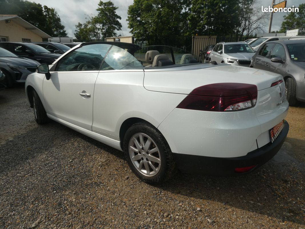 Renault megane cc 1.9l dci 130ch privilege (image 4)