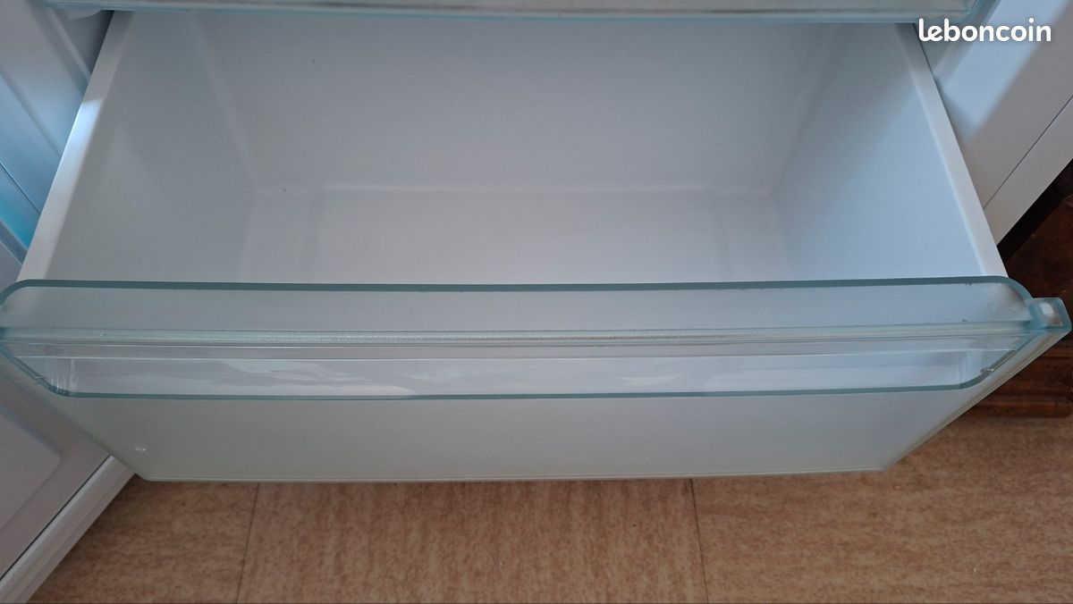 Frigo/ congélateur Miele excellent état (image 10)
