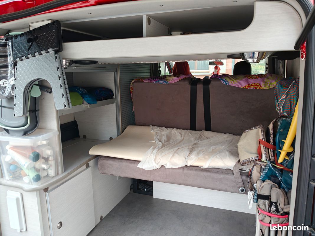 Van aménagé Renault Trafic L2H1 - 4 places - boîte auto (image 11)