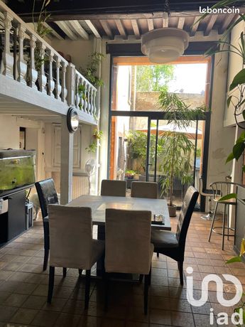 Maison 7 pièces 225 m²
