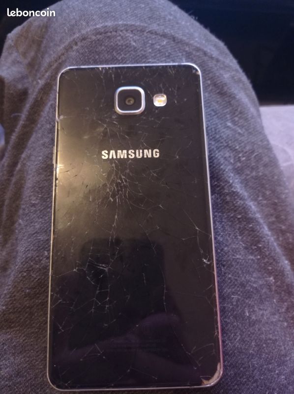 Samsung Galaxy A5 (image 2)