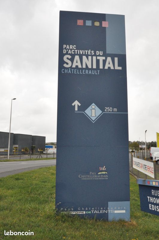 Terrain 2 191 m² Chatellerault · à Châtellerault · 88 000 €