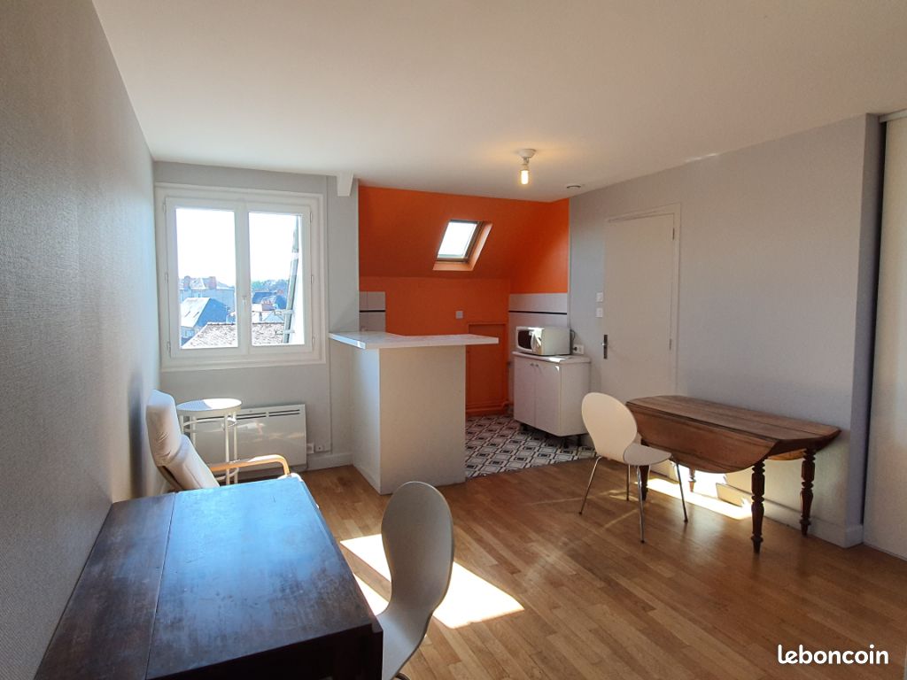 Appartement 1 pièce 31 m² · à Brive-la-Gaillarde · 31 m² · 360 €