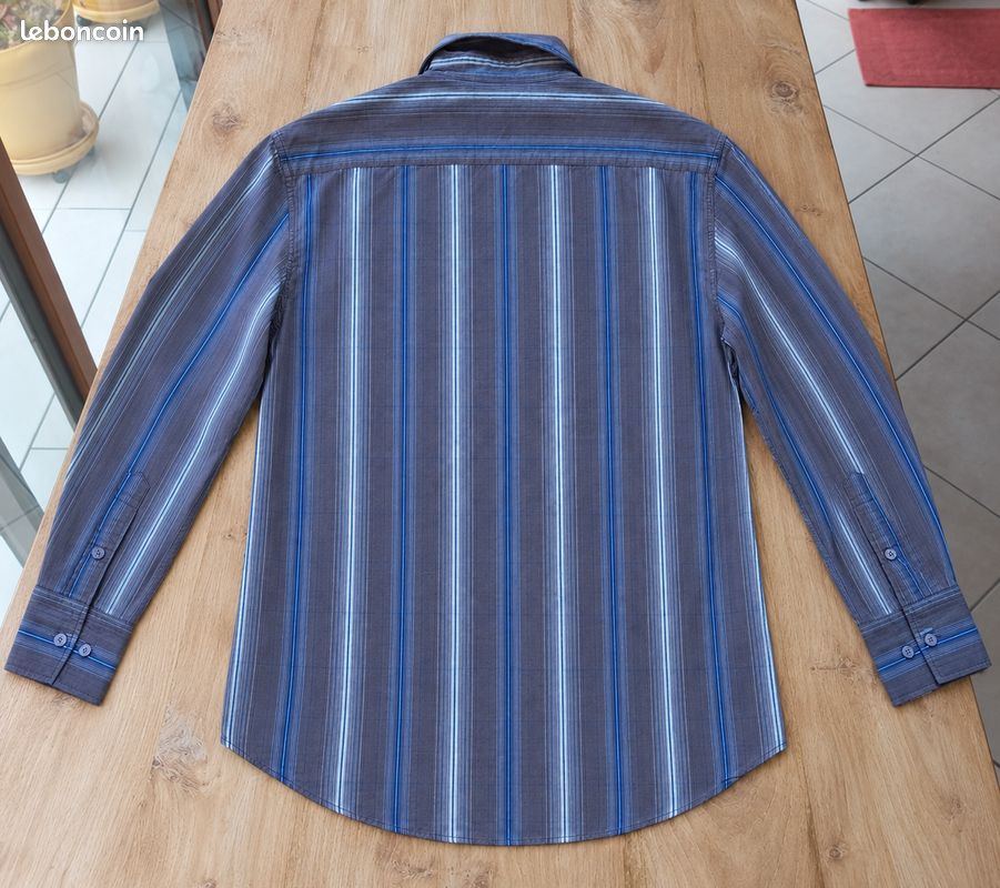 Chemise violette et bleue à rayures – Avec poche poitrine et finitions soignées – Deck No. 28 – Homme Taille 39/40 – Toutes saisons / Bureau et habillé – Neuf (image 4)