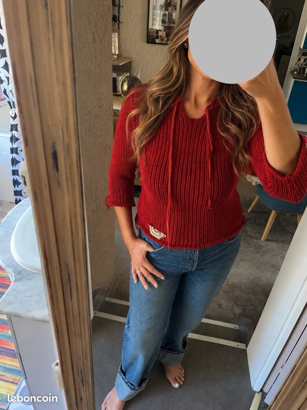 Joli pull rouge ajouré maille – Made in Italy – porté taille L (image 3)