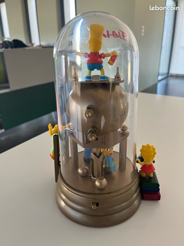 Lot Figurines Simpsons – BD, Horloge Pendule, Objets Déco