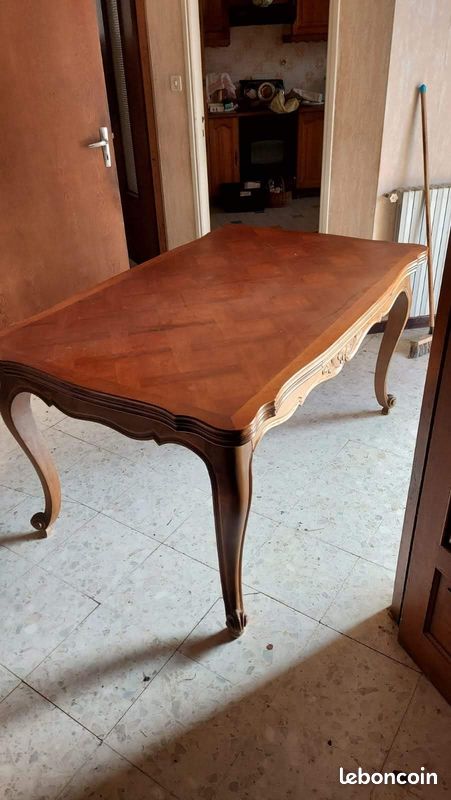 Table en noyer (image 2)
