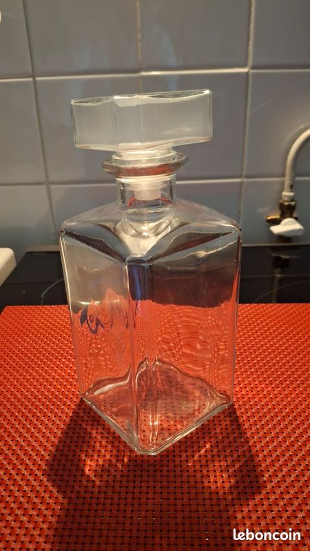 Carafe (image 2)