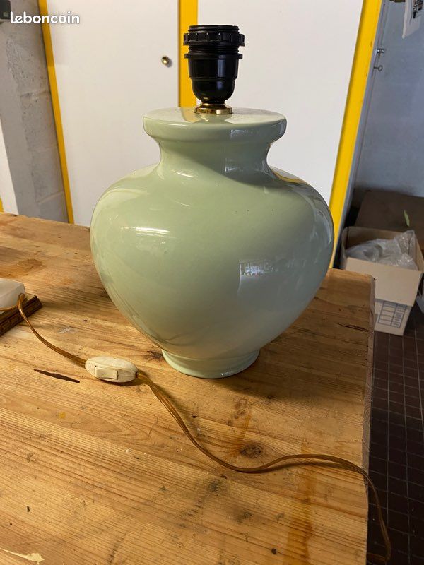 Pied de Lampe (image 1)