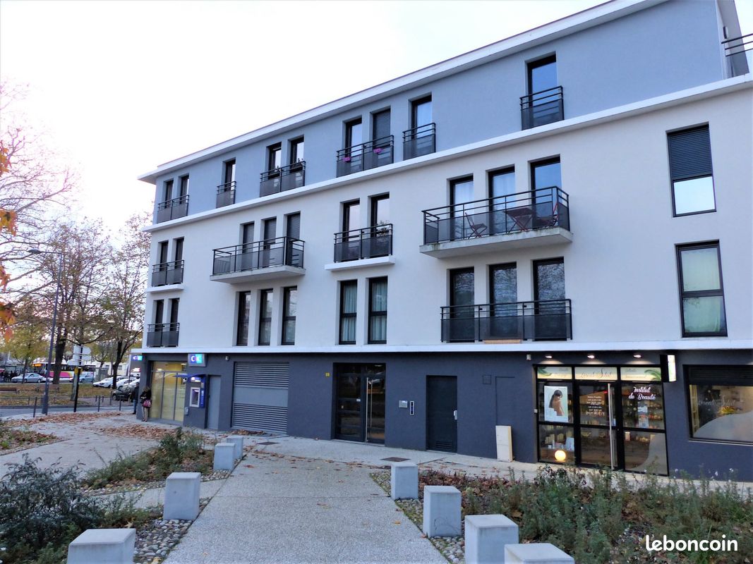 Appartement 2 pièces 48 m² · à Saint-Étienne · 48 m² · 506 €