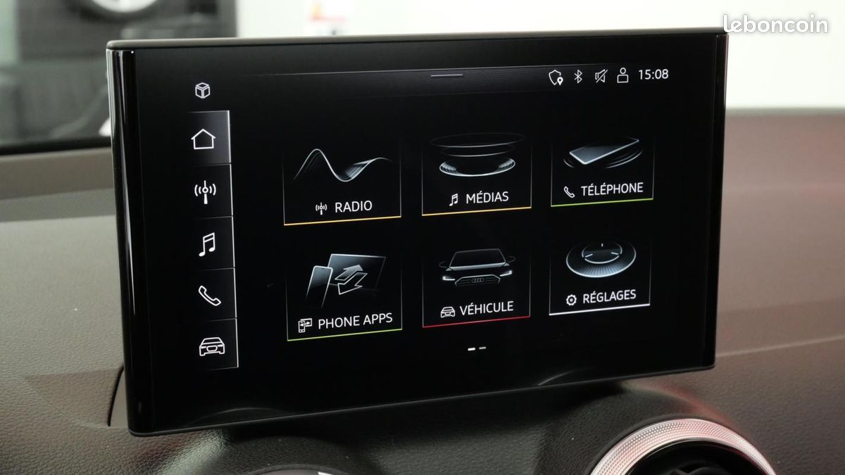 Audi Q2 35 TFSI 150 S tronic 7 Design (image 13)