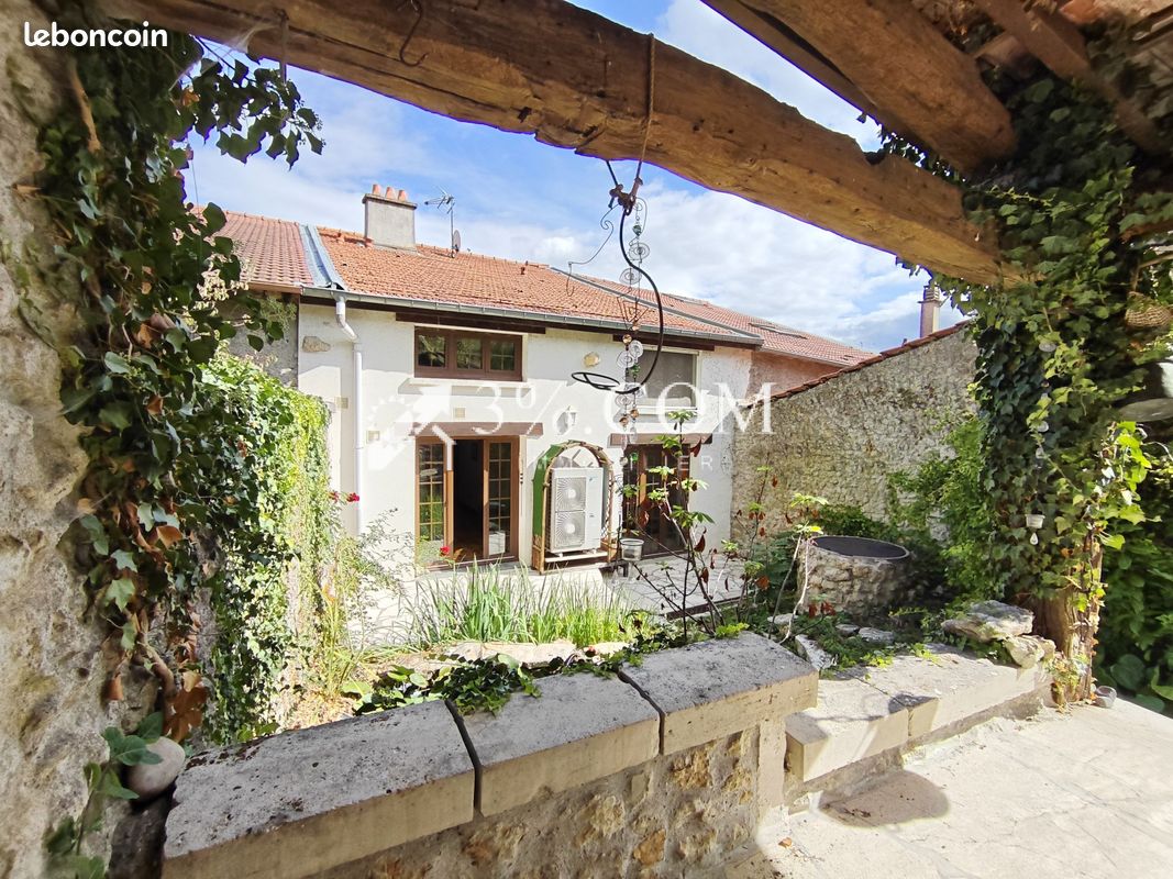 Maison 5 pièces 208 m² · à Bulligny · 208 m² · 242 050 €