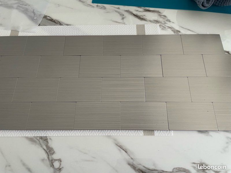 Dalles adhesives (image 3)