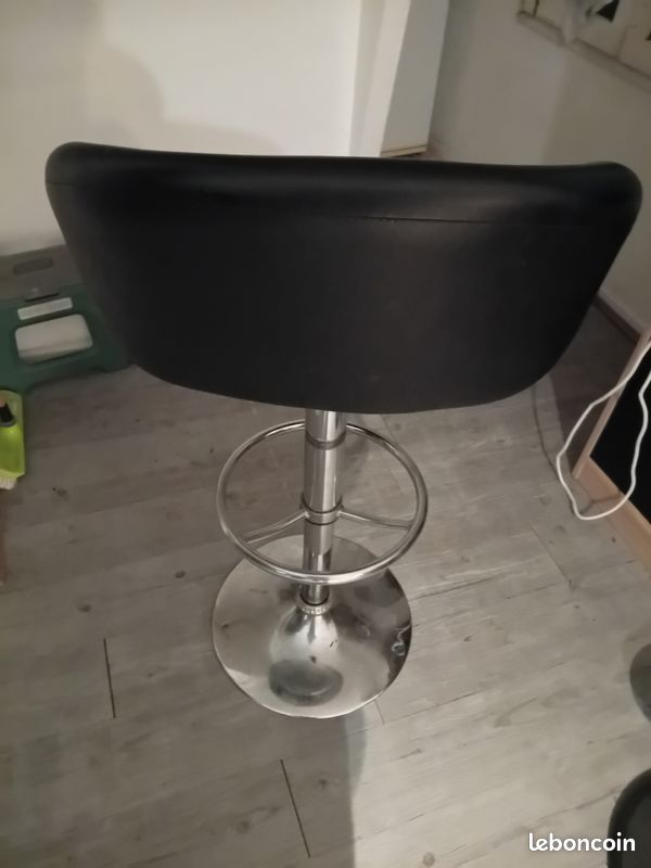 Chaise de bar (image 2)