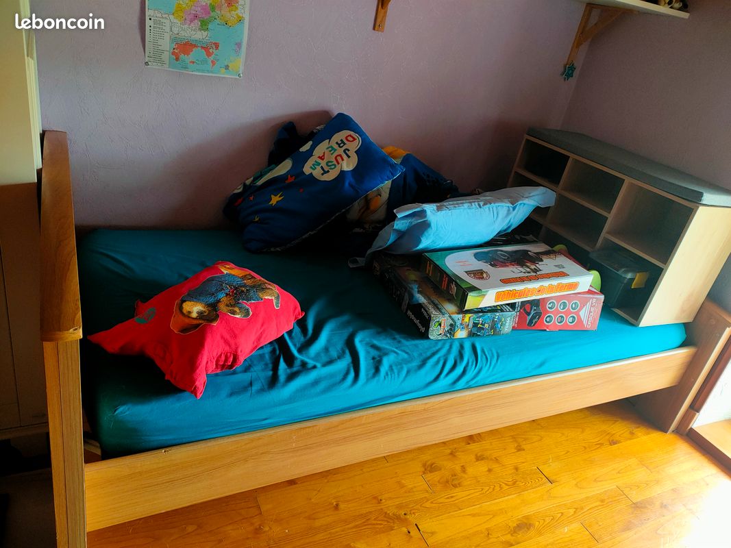Commode et lit assortis (image 1)