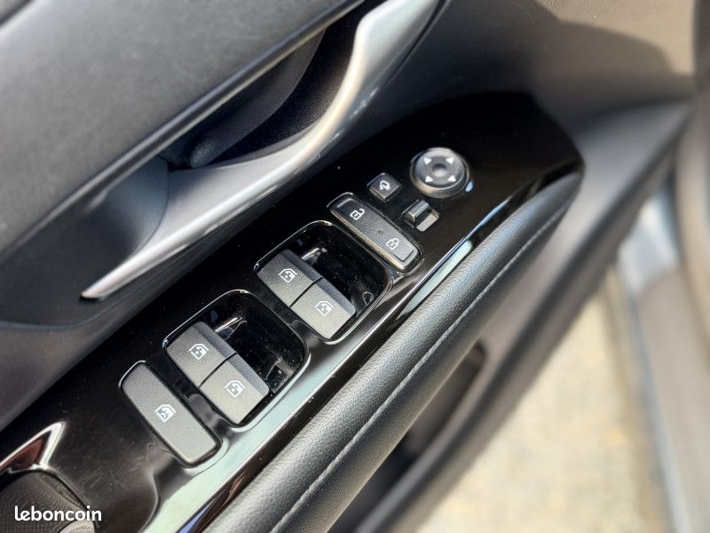Hyundai TUCSON 1.6 CRDI 136CH HYBRID 48V CREATIVE DCT7 GAR12MOIS (image 18)