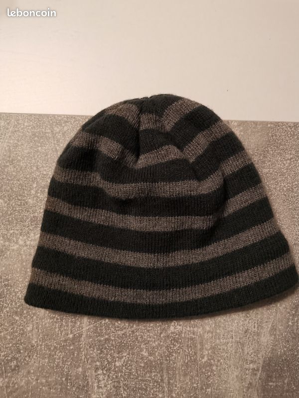 655. Bonnet garçon bébé (image 1)