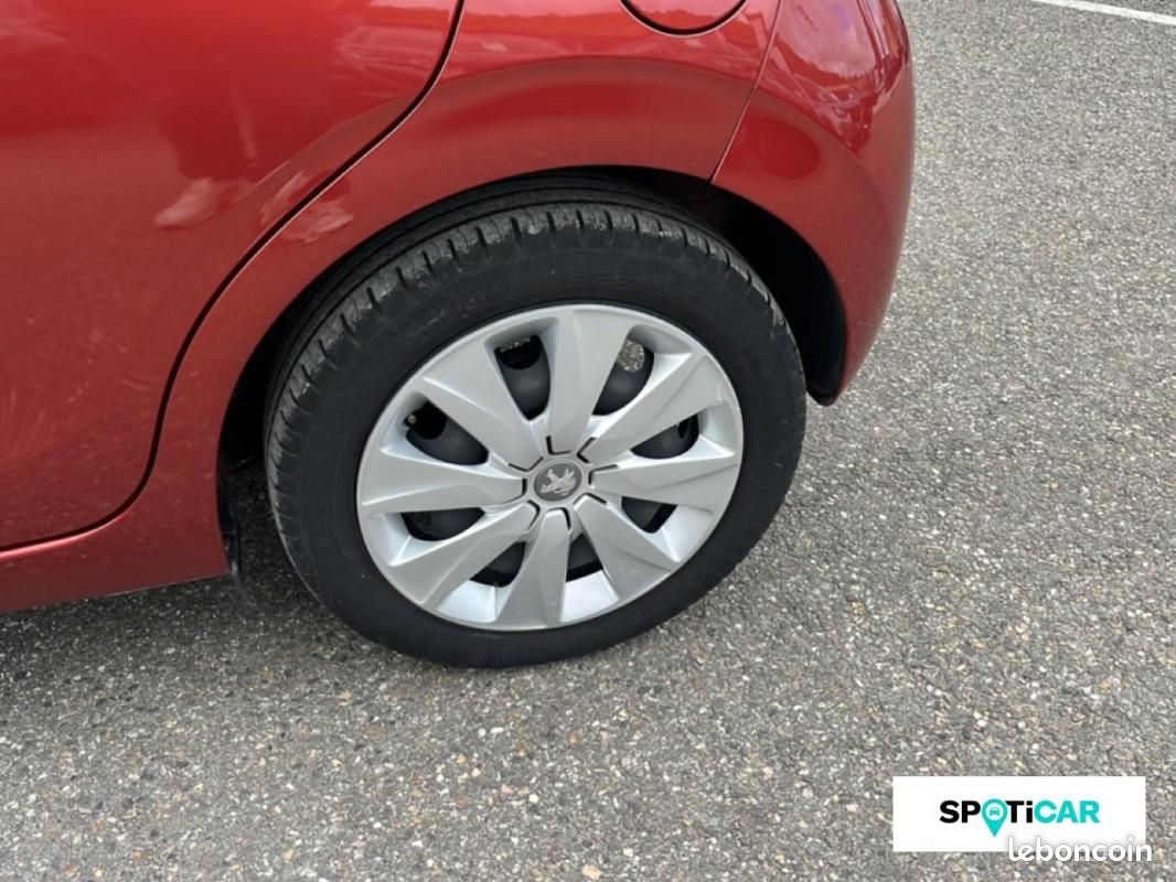 Peugeot 108 VTi 72ch S&S BVM5 Style (image 11)