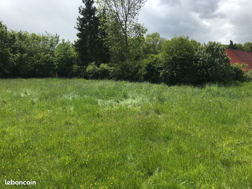 Terrain 1 300 m² Brionne · 48 000 €