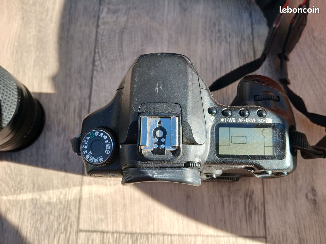 Appareil photo canon avec ses accessoires (image 11)