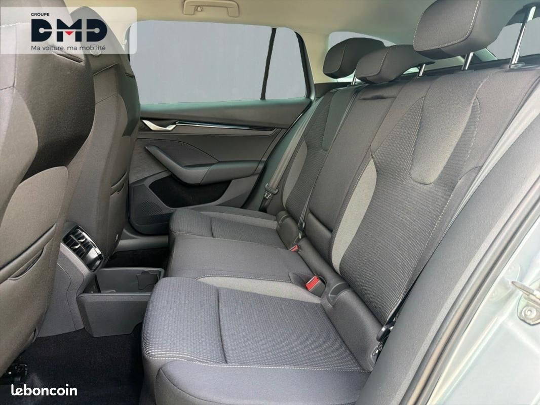 Skoda Octavia COMBI 1.5 TSI Hybrid 150 ch ACT DSG7 Selection (image 8)