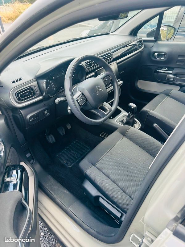 CITROEN C3 1.2 PureTech 83ch S&S Feel ( POSSIBILITE EXPORT ALGERIE )9990eht (image 2)